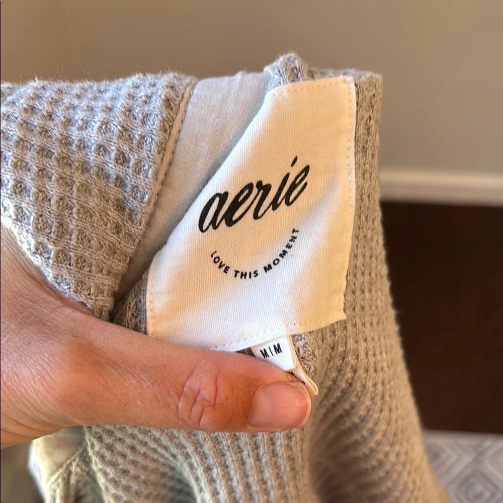 Aerie Grey Oversized Waffle Knit Button Up Size Medium - Picture 2 of 9